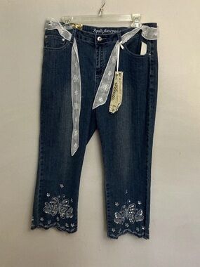 9-7 Apollo Jeans Cropped Jeans Embroidered Butterfly 14p 14 Petite NWT